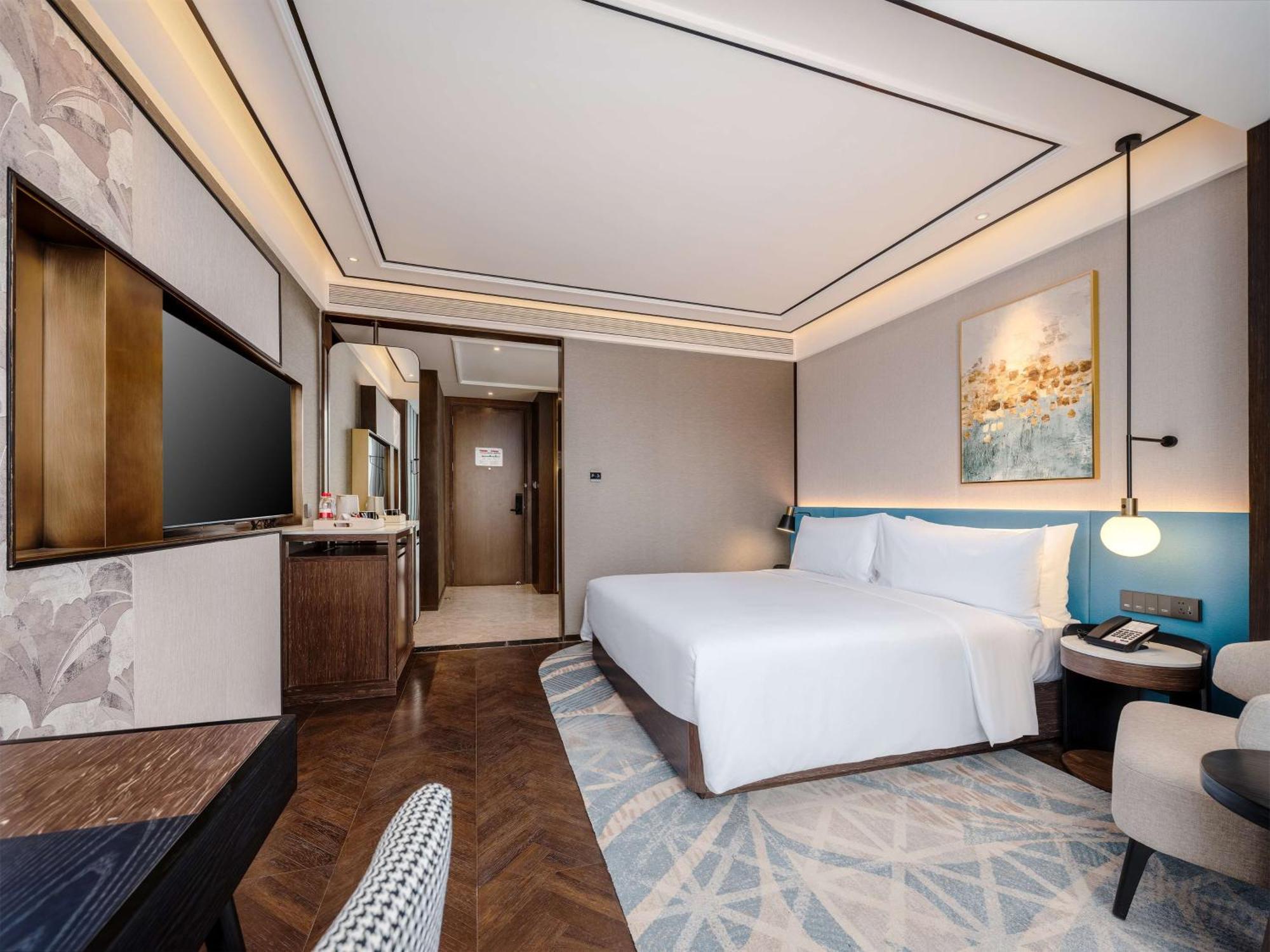Hilton Garden Inn Beijing Guomao Экстерьер фото