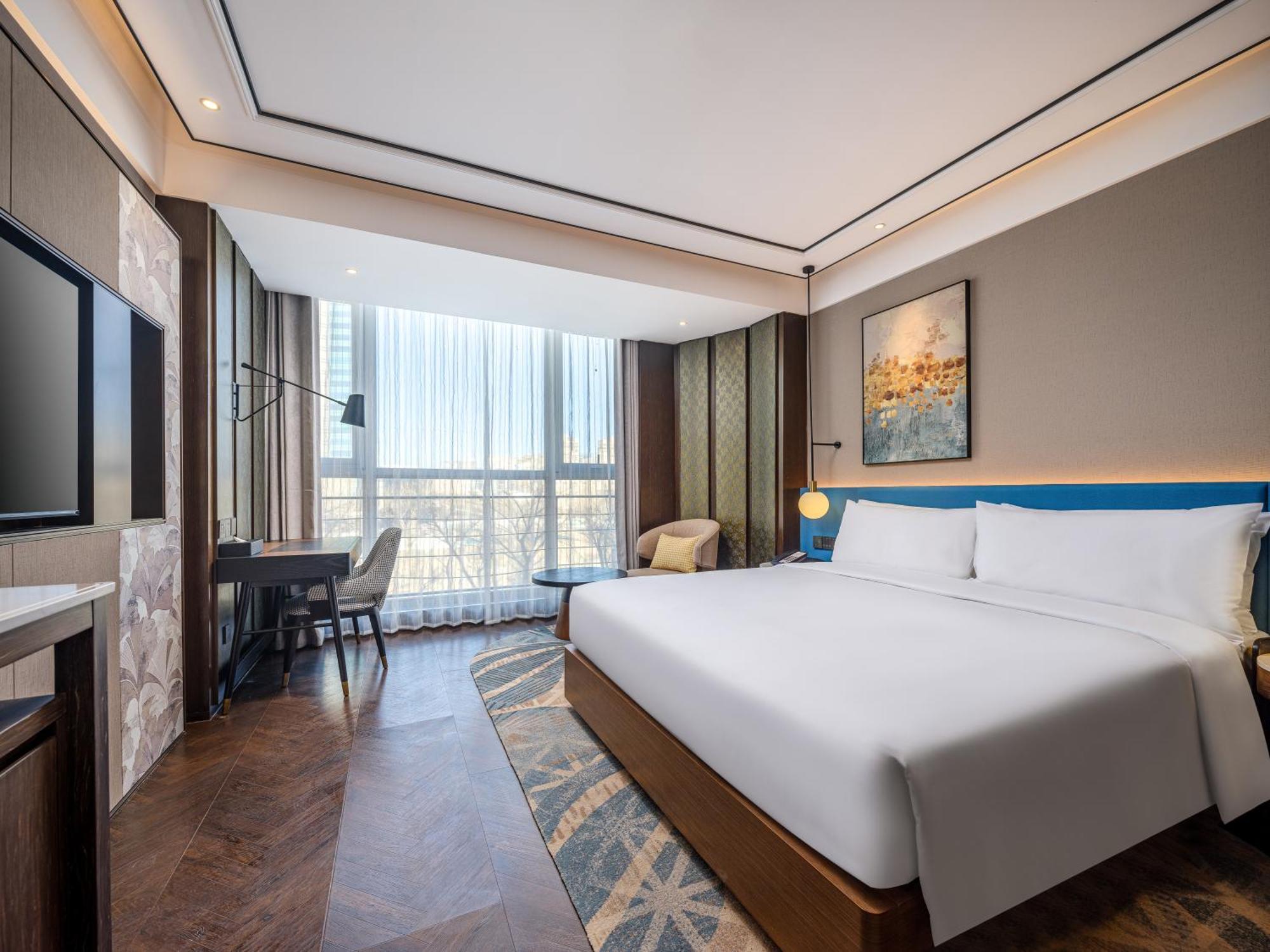 Hilton Garden Inn Beijing Guomao Экстерьер фото