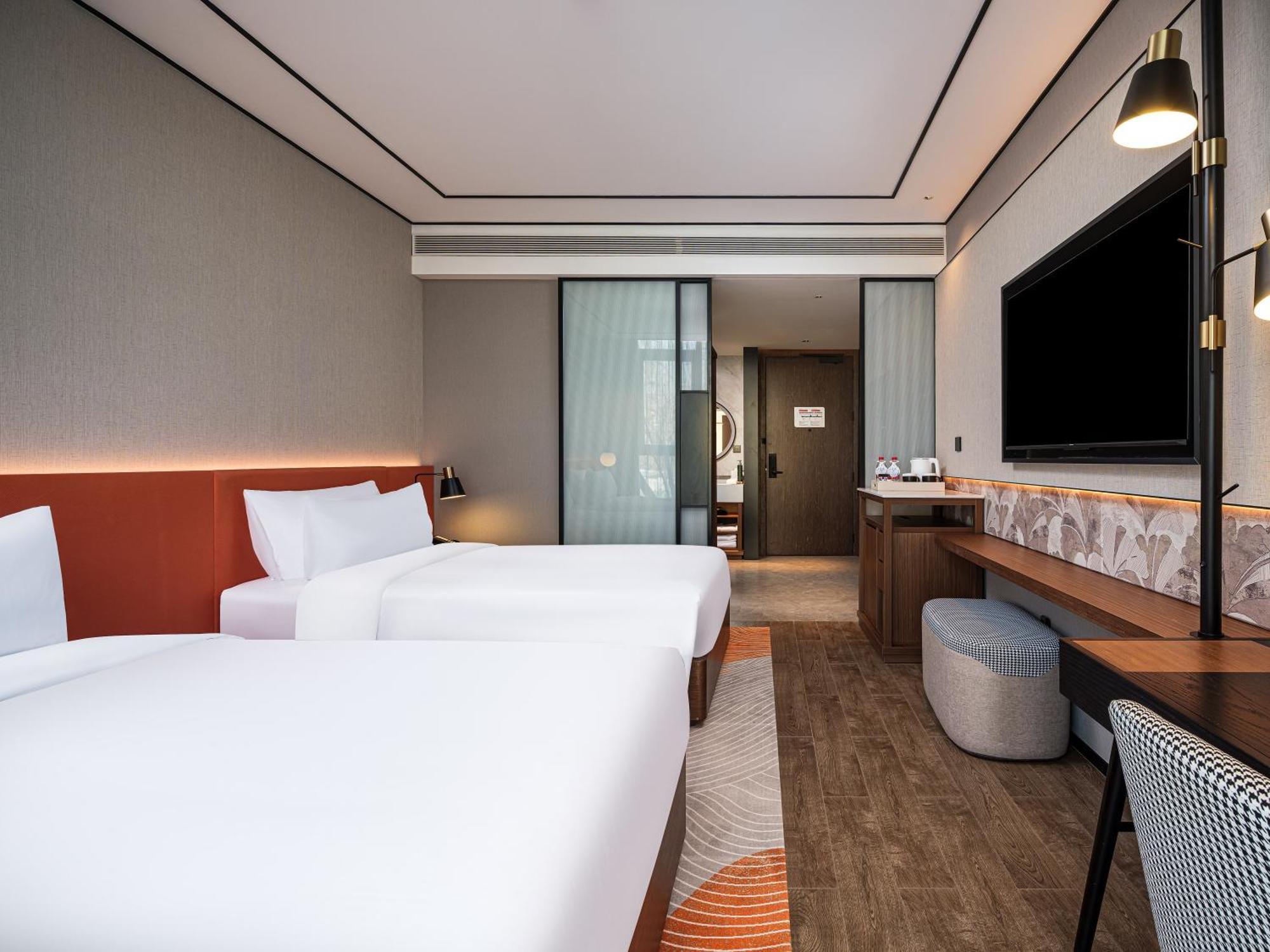 Hilton Garden Inn Beijing Guomao Экстерьер фото