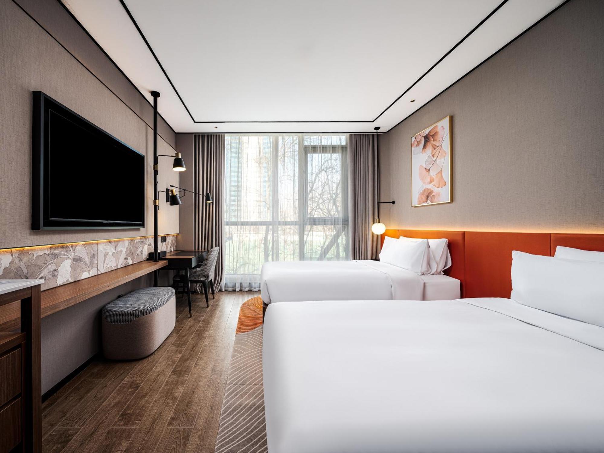 Hilton Garden Inn Beijing Guomao Экстерьер фото